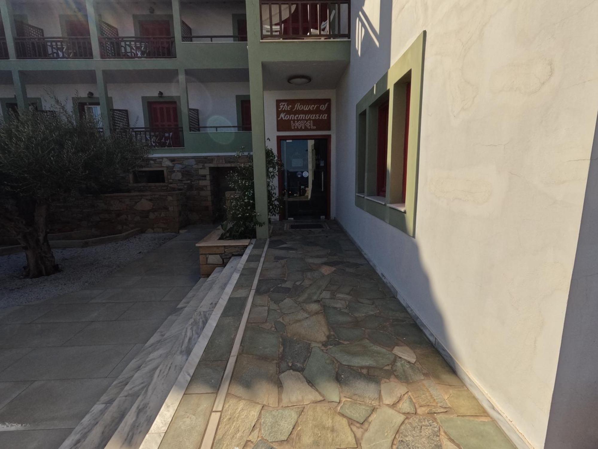 The Flower Of Monemvasia Hotel Bagian luar foto