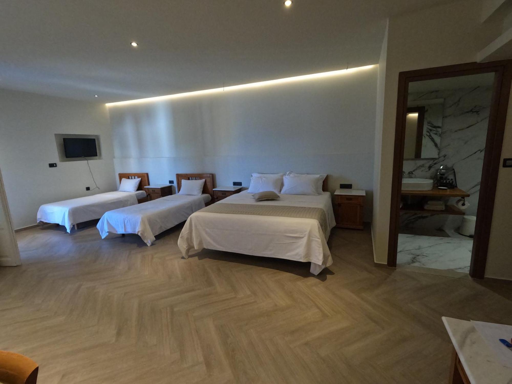The Flower Of Monemvasia Hotel Bagian luar foto