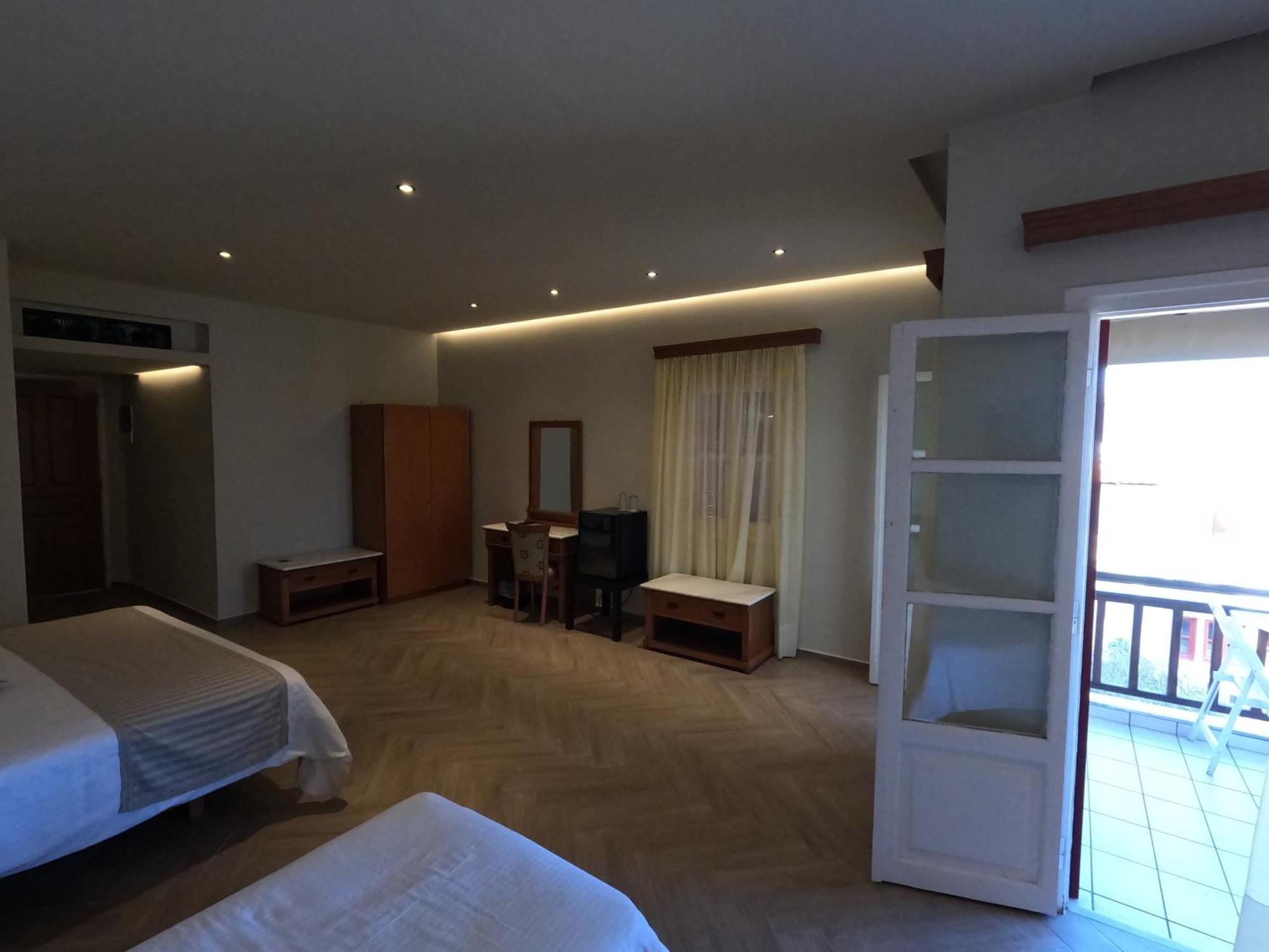 The Flower Of Monemvasia Hotel Bagian luar foto