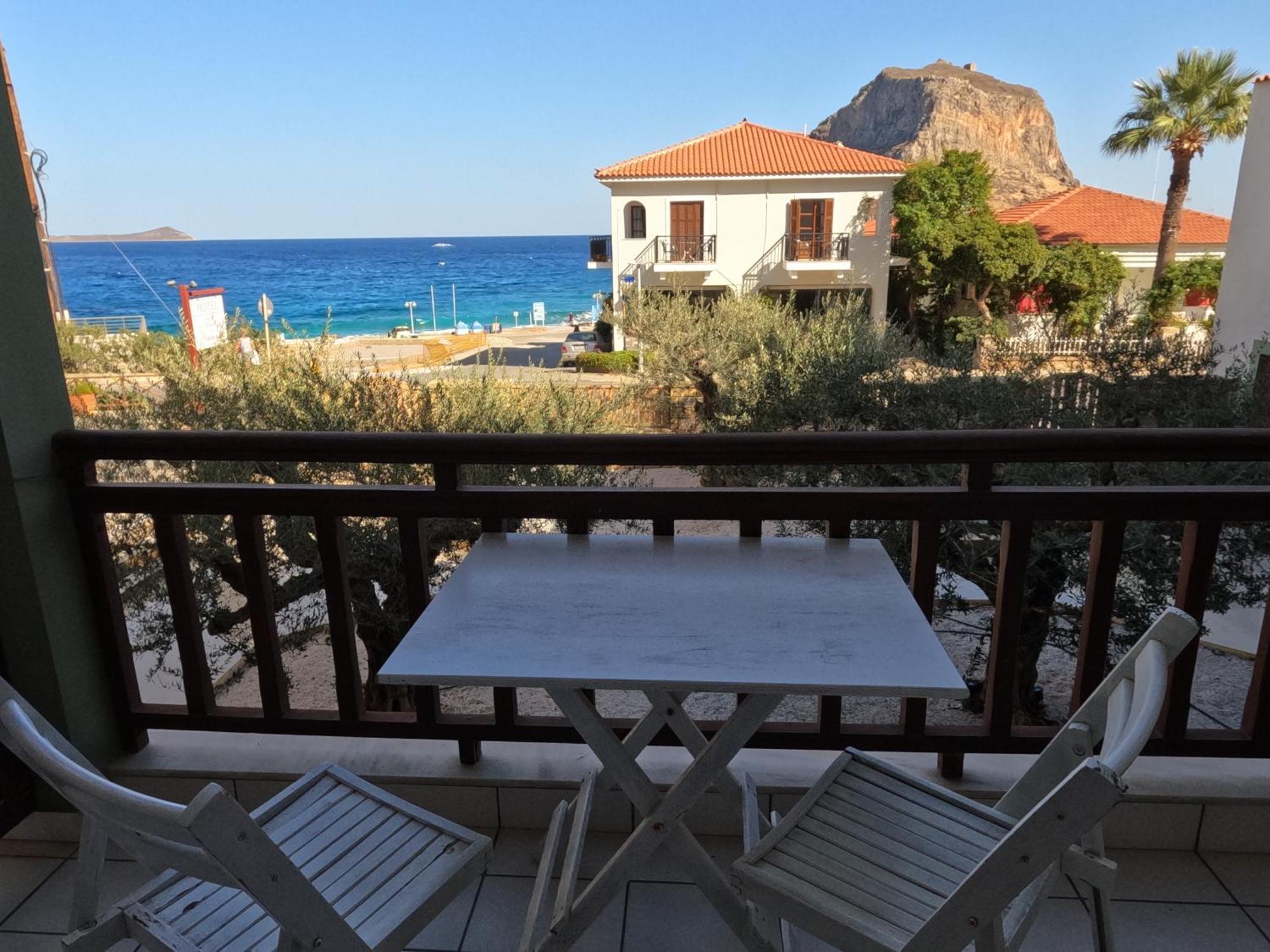 The Flower Of Monemvasia Hotel Bagian luar foto