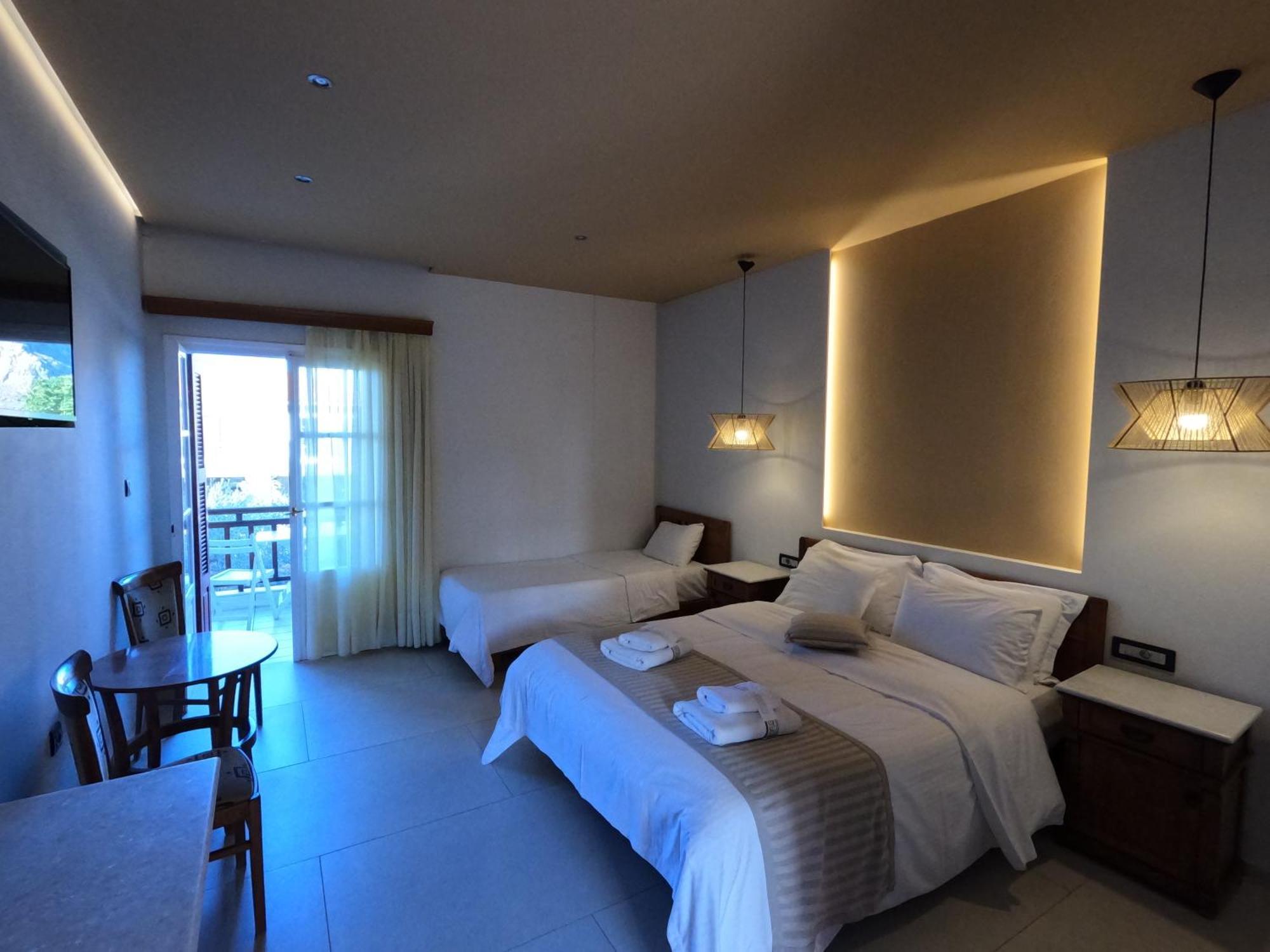The Flower Of Monemvasia Hotel Bagian luar foto