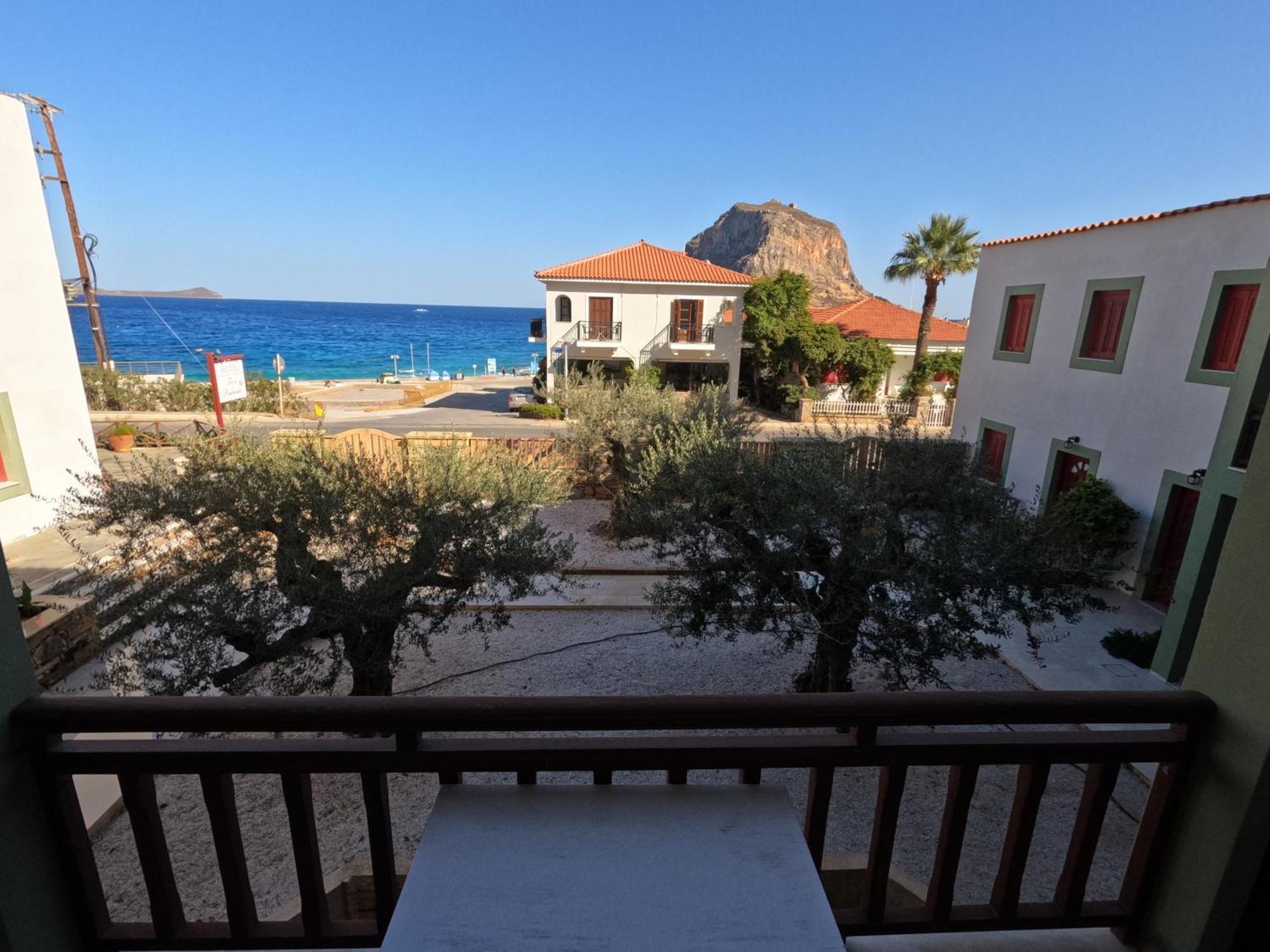 The Flower Of Monemvasia Hotel Bagian luar foto